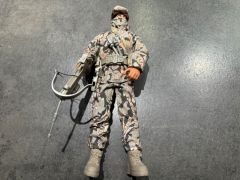 Hasbro Action Man Desert Soldier Action Figuuri *käytetty*